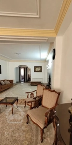 ۸۱ متری شریعتی با اسانسور