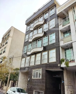 اپارتمان ۲۴۵ متر ۴ خواب باز سازی شده