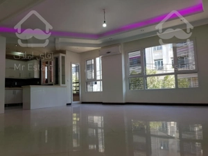 ۹۸ متر ۵ ساله فول امکانات آلاله شرقی سرو