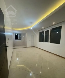 بزرگمهر شرقی /طبقه اول /پارکینگ سندی
