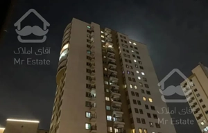 اپارتمان۱۳۰ متری/دریاچه/ منطقه ۲۲