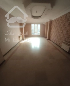 ۱۳۲ متر یه خواب/فول امکانات/رو به آفتاب/توانیر