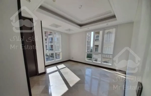 ظفر ۱۷۰متر/۲پارکینگ/۳جهت نور و ویو/تاپ لوکیشن