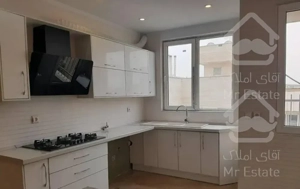 ۸۲ متر دو خواب دو نبش فول نما تراورتن