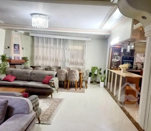 آپارتمان ۱۴۰ متری دو نبش خ تهران طالقانی ۵