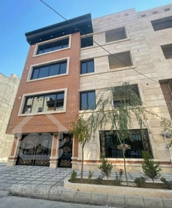 آپارتمان ۱۱۱ دوخوابه با پارکینگ