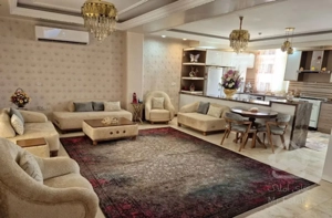 آپارتمان 102 متری ، خوش نقشه
