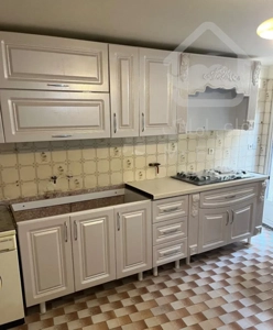 یک دستگاه آپارتمان به متراژ ۱۲۰ متردر قبا