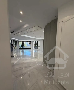 ۳۰۰ متر / مشاعات فول / ۴ پارکینگ سندی/ کیلید نخورد