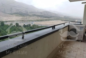 آپارتمان ۱۳۵متر۳خواب نوساز کلید نخورده تراس بزرگ