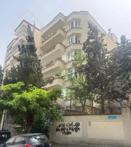 آپارتمان۲۰۰متر+۱۵مترتراس/ویوباغ/نوسازی شده/ولنجک