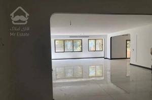 ۱۸۰ متر همکف با حیاط اختصاصی سجاد