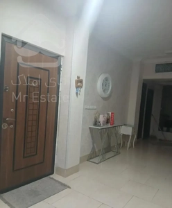 آپارتمان ۱۳۰ متری