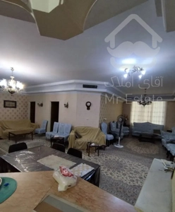 سه خوابه  ۱۴۰ متری فول  در بهترین لوکیشن اباذر