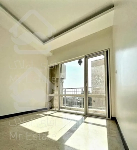 یک واحد 120 متری خیابان دائمی