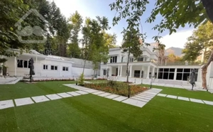 آپارتمان ۱۱۶ متری ۳ خوابه با حیاط اختصاصی