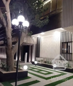 مهرشهر . ۱۵۷ متر ۳ خواب نوساز فول امکانات