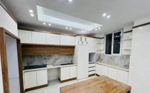 /اپارتمان 132متری تک واحدی فول امکانات/