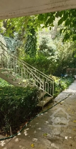 فروش آجودانیه  ۱۰۷ متر  + ۱۰۰ متر حیاط