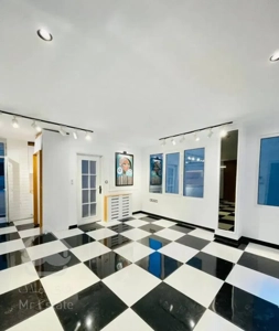 73 متری بدون مشابه کف شطرنجی مدرن مختص خاص پسندان