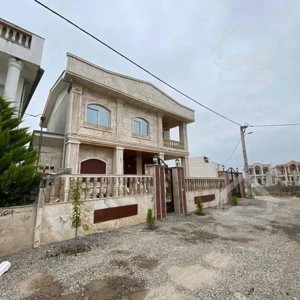 فروووش ویلا شهرکی جنگلی دوبلکس با نگهبانی ۲۴ ساعته ۲۴۰ متر در آمل