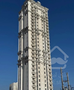 واحد ۱۰۸ متری در برج سفید