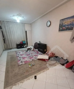 44متر 1خواب فول امکانات 12سال ساخت