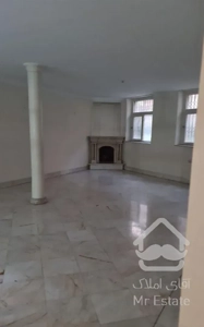 ۲۳۰ متر ،همکف