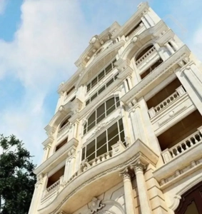 ۱۰۵ متر دو خواب کلید نخورده رو به آفتاب شیک