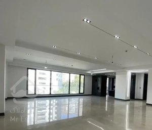 190م*سوپر ساختمان*3پارکینگ*نوساز*تاپ لوکیشن