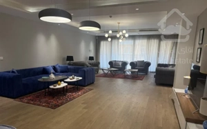 ۲۲۰ متر ۳ خواب / ۲ پارکینگ / تخلیه / سیمای ایران