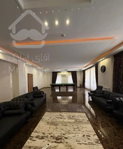 ۳۰۰متر ۴ خواب فول امکانات ویو ابدی