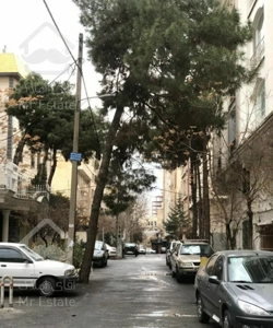 ۸۰متر/۲پارکینگ/دنج و مشجر/قبا