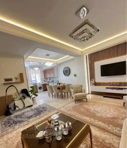 ۷۰ متر / دو خواب / ۱۲ متر پاسیو مسقف و دیراین شده