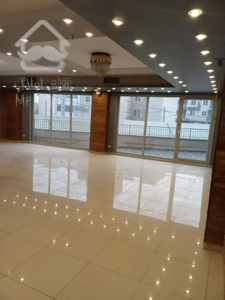 کد ۲۱ فروش ۹۰ متر مغازه بر اصلی