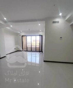 ۸۰ متر دو خوابه/ ۱۰ ساله / اسد آبادی