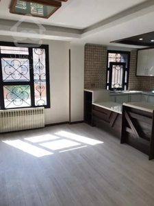 62متر دو خوابه رو ب آفتاب شهر زیبا زیر قیمت