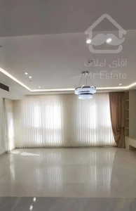 103متر قطعه سوم خ امام رضا چسبیده به میدان بسیج