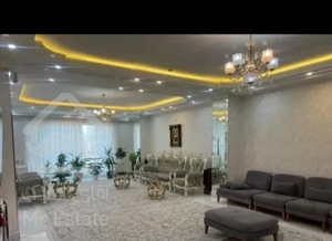 ۱۸۰ متر اپارتمان/ فاز یک کیو/ هنر ها/ فول امکانات