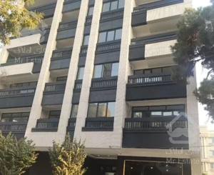 اپارتمان 140 متری در فرشته