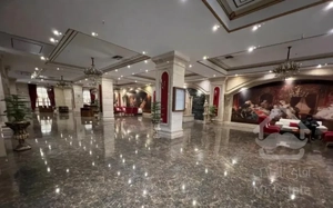 56 سالن پرده خور در برج مجلل و شیک منطقه