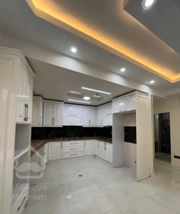 ۸۰ متر نوساز کلیدنخورده دو خواب فول امکانات، پلیس