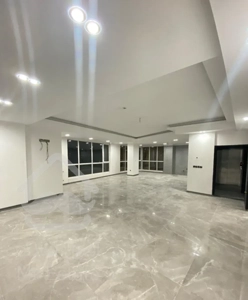 ۱۷۷ متر تک واحدی خ اقبال/۲۴ اذر/ جهاد