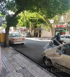 مسکونی و تجاری 215متر