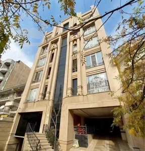 ۹۵متر نوسازی شده/خوش چیدمان/لوکیشن بی رقیت/شخصی