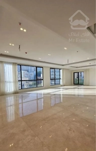 ۱۲۷متر/نوساز/فول دیزاین/سالن پرده خور/تراس بزرگ