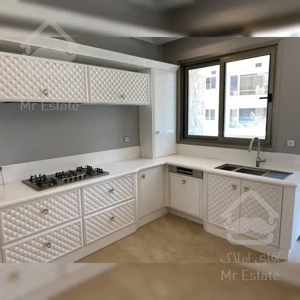 خرید آپارتمان در فرمانیه نوساز ۱۹۵ متر فول ۲ پارکینگ