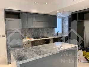 فروش آپارتمان در نیاوران ۱۳۰متری طبقه آخر