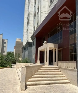 115متری در تحریش