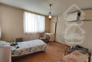 ونک ۱۱۰ متر/ ۲ خوابه/ فول امکانات